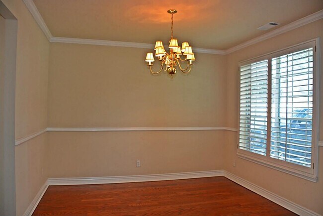 Foto del edificio - 12731 Regal Pine Ln
