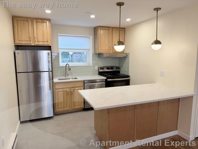 Photo - 104 Trowbridge St Apartment