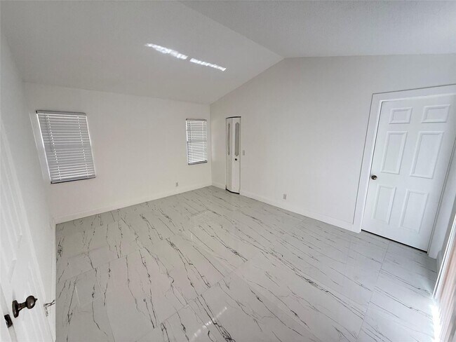 Foto del edificio - 7400 SW 11th Ct