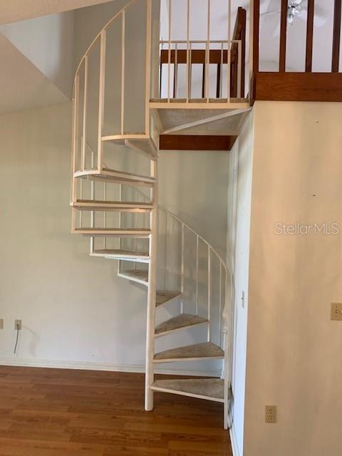 Foto del edificio - 1115 Dosseywood Ln