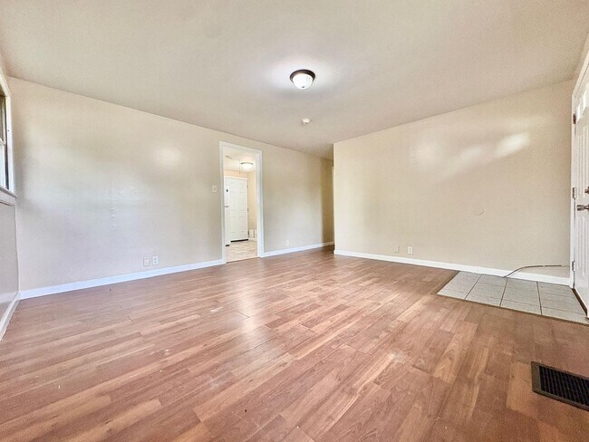 Foto del edificio - 3402 Woldhaven Dr