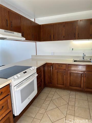 Building Photo - 46-255-255 Kahuhipa St