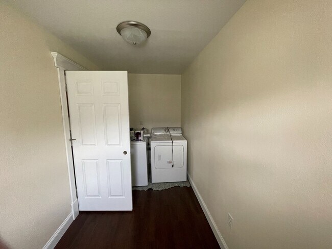 Foto del edificio - 2108 2nd Ave N