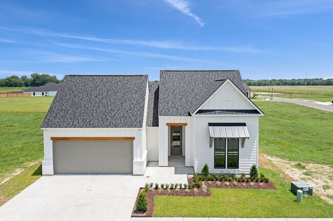 Building Photo - 7019 Ardennes Dr