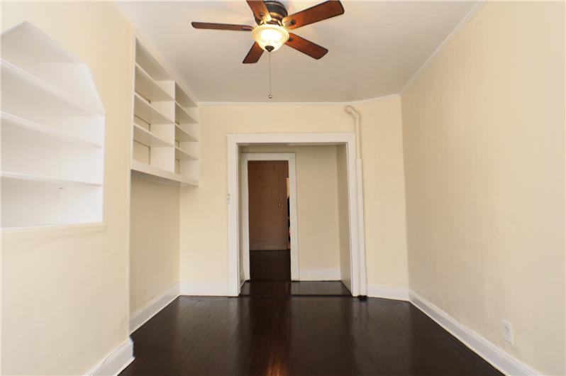 Foto del edificio - 377 E 10th St