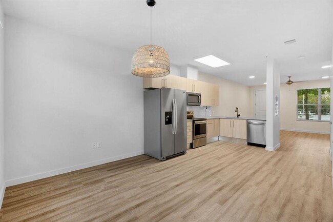 Foto del edificio - 7805 Cooper Ln