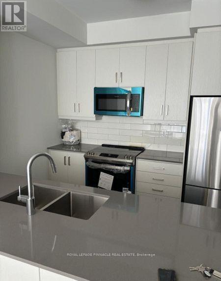 Building Photo - 151 Honeycrisp Cres