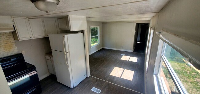 Foto del edificio - Christ Cornerstone MHC