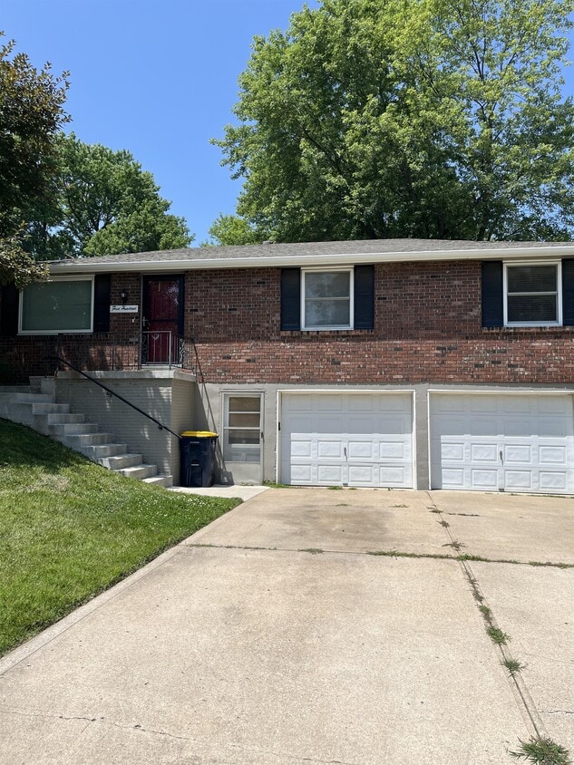 500 NE 87th St, Gladstone, MO 64119 House Rental in Gladstone, MO