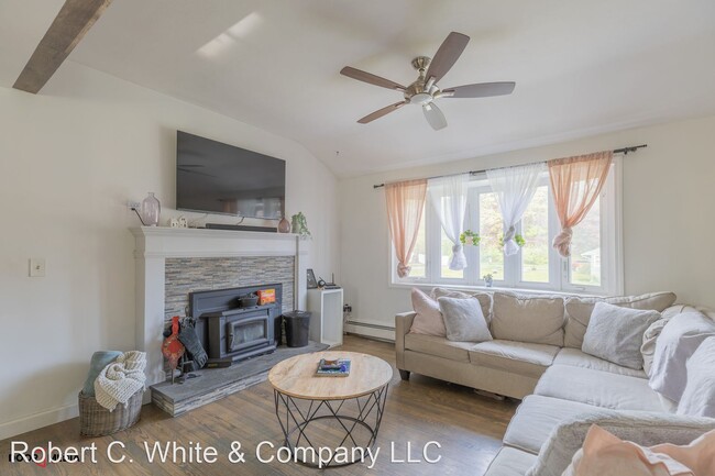 Foto del edificio - 2 br, 2 bath House - 2 Badger Road