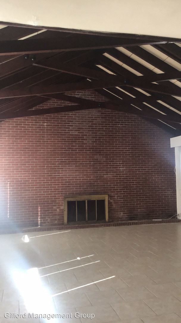 Building Photo - 4 br, 1.5 bath House - 1301 Freeman Avenue