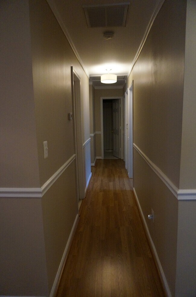 Foto del edificio - 7332 Paxton Rd