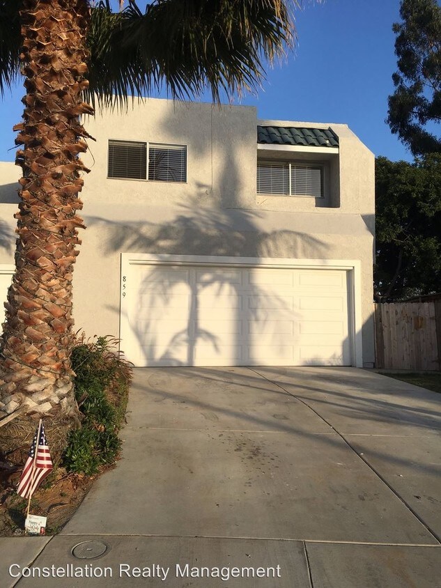 Primary Photo - 859-861 Mola Vista Way