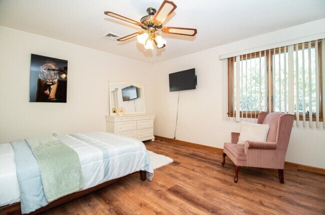 Foto del edificio - 28 Foxon St