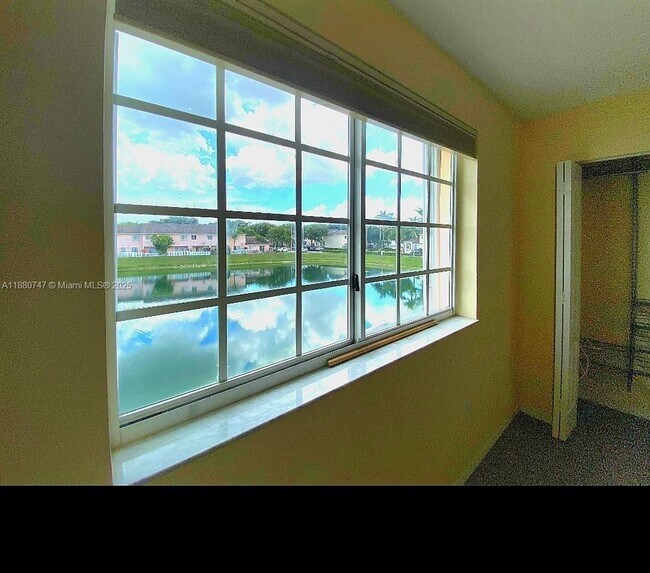 Foto del edificio - 14273 SW 121st Pl