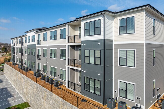 El Anderson - The Anderson Apartments