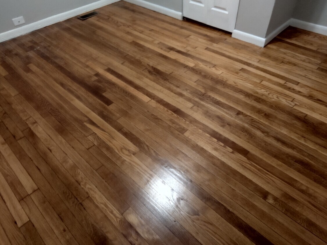 Foto del edificio - 1700 Edwards Ave