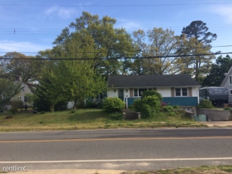 Primary Photo - 152 Ocean Ave
