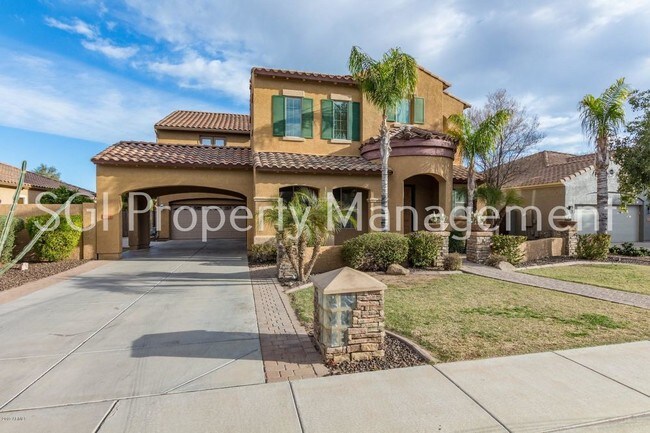 Building Photo - HUGE 6 BEDROOM GILBERT HOME WITH PRIVATE POOL