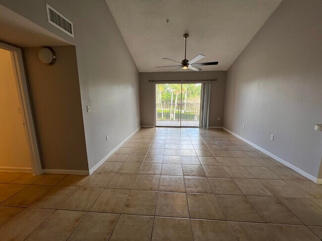 Foto del edificio - 7896 Sonoma Springs Cir