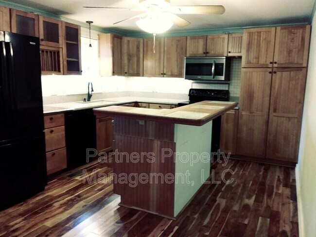 Foto del edificio - 1443 North Porter Road