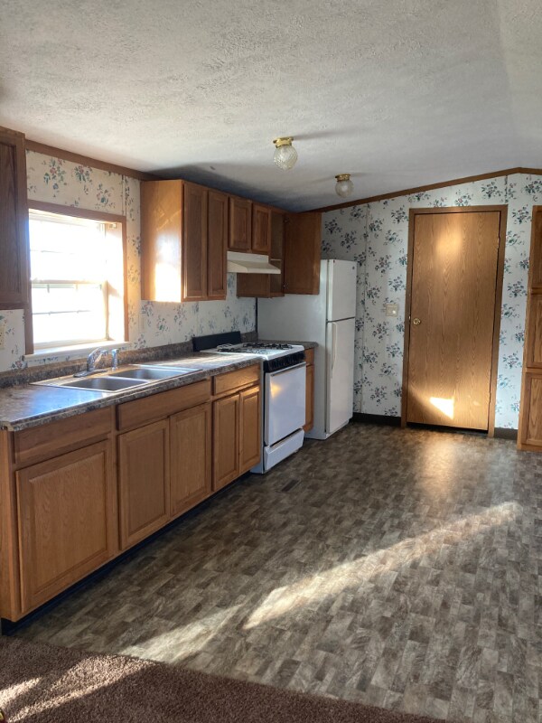 Building Photo - 4994 Onaway Dr