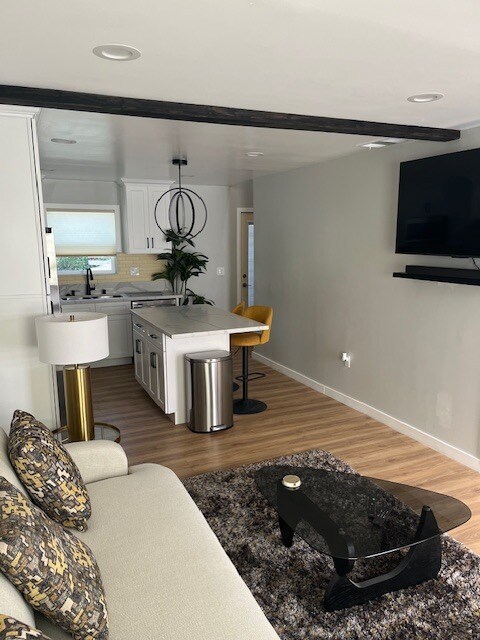 Foto del edificio - 3031 Wellington Rd