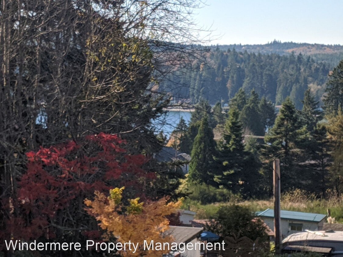Foto principal - 2 br, 2 bath House - 26420 PENNSYLVANIA AV...
