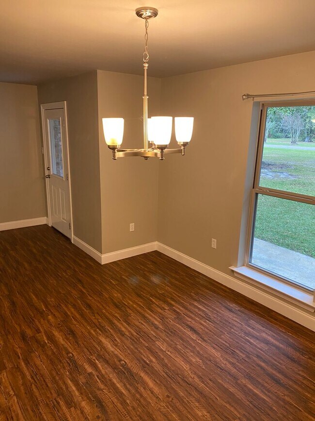 Building Photo - Leasing Now!
