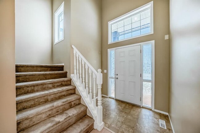 Photo du bâtiment - 2128 Luxstone Blvd SW