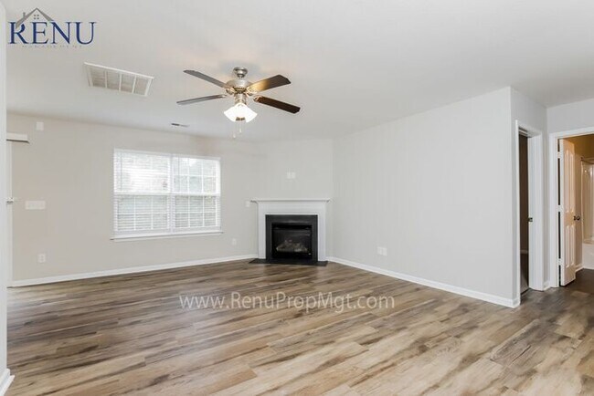 Building Photo - Available Now!! **$0 Application FEE**