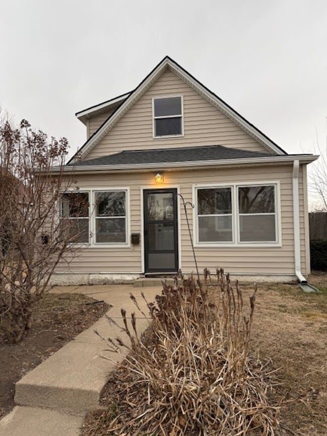 Building Photo - 4416 S 41st St