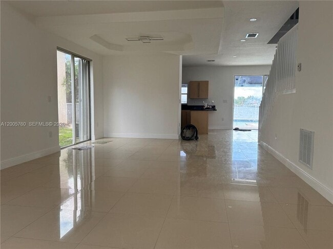 Foto del edificio - 15071 SW 136th Pl