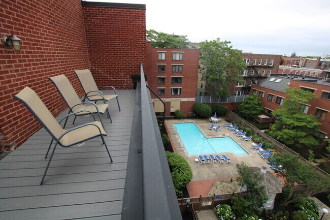 Foto del edificio - 85 Brainerd Rd