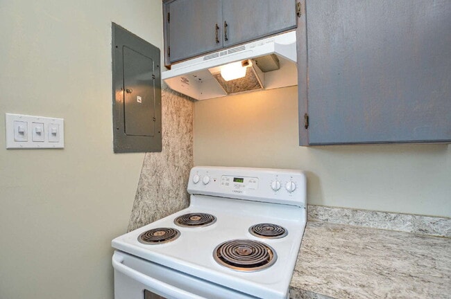 Building Photo - 2-Bedroom Retreat on Country Haven Lane – ...