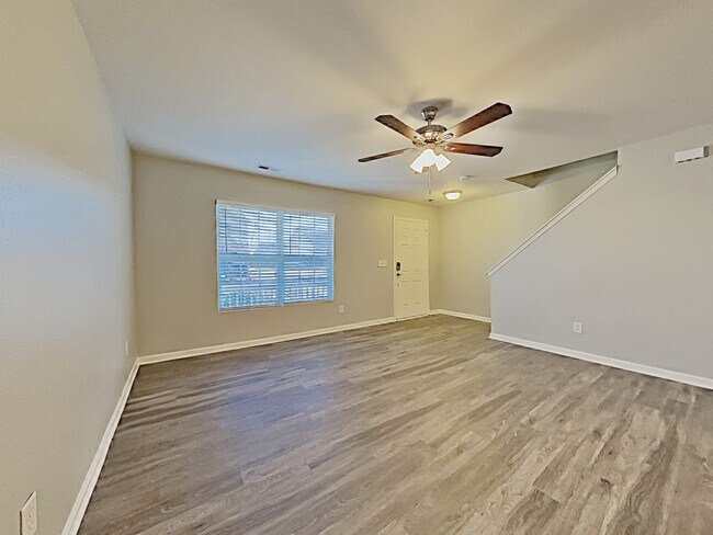 Foto del edificio - 8720 Chalkstone Rd