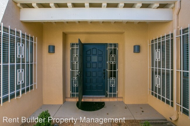 Building Photo - 6324 Admiral Rickover Dr NE