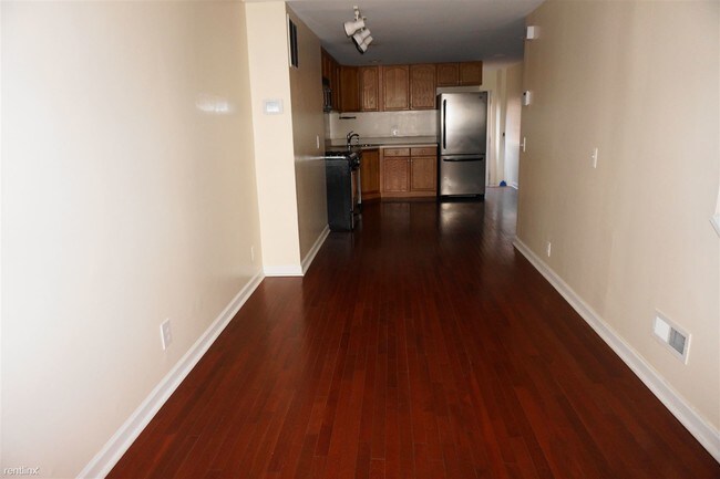 Building Photo - 2 br, 1.5 bath House - 37 S Curley St