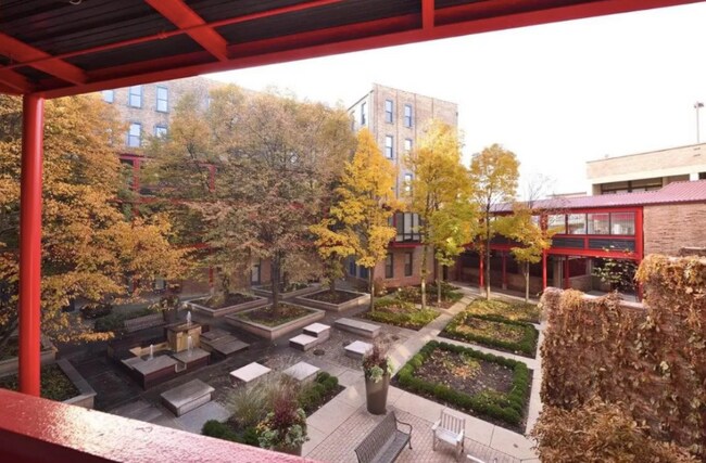 Foto del edificio - 1350 N Wells St