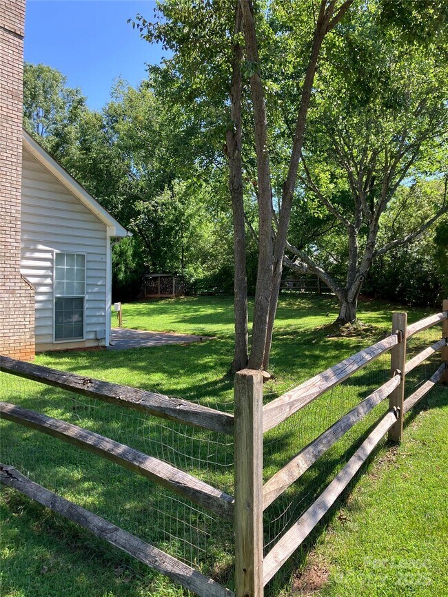 Foto del edificio - 7525 Montrachet Ln
