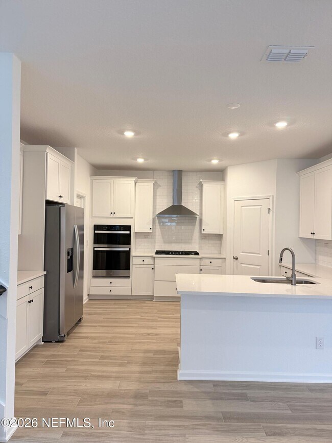 Foto del edificio - 523 Farmfield Dr