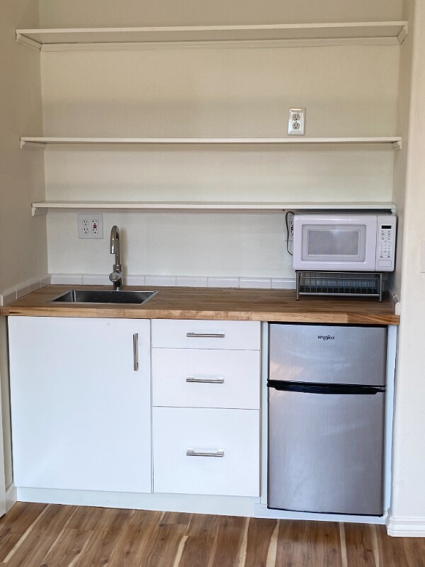 815 Madison St Unit A, Oregon City, OR 97045 Room for Rent in Oregon