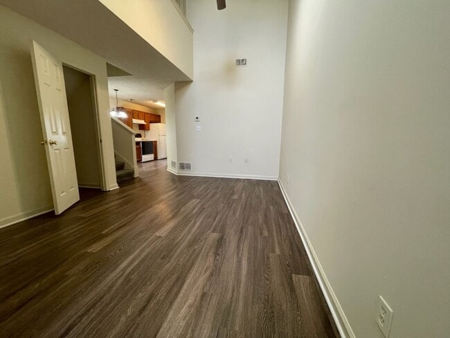 Building Photo - Bailey Station Townhomes