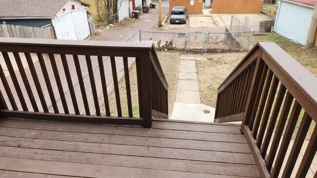 Foto del edificio - Elegant Two-Bedroom Duplex Retreat in the Heart of St. Louis