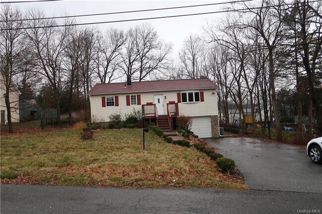 Building Photo - 62 Orchard Lake Dr