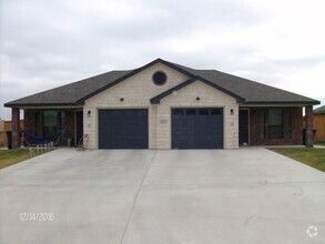 Building Photo - 3100 John Helen Dr