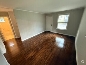 Building Photo - 622 Bixler Ave
