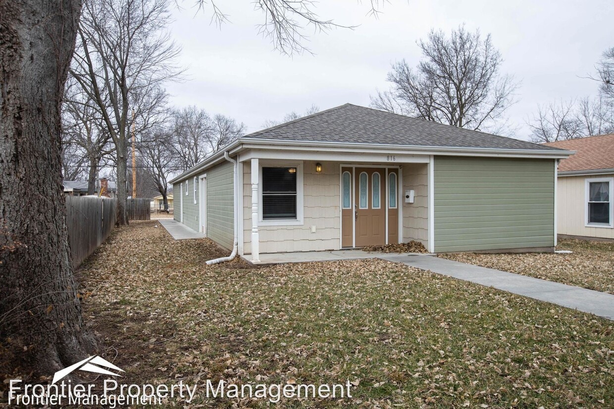 Primary Photo - 3 br, 2 bath House - 816 West 8th Street