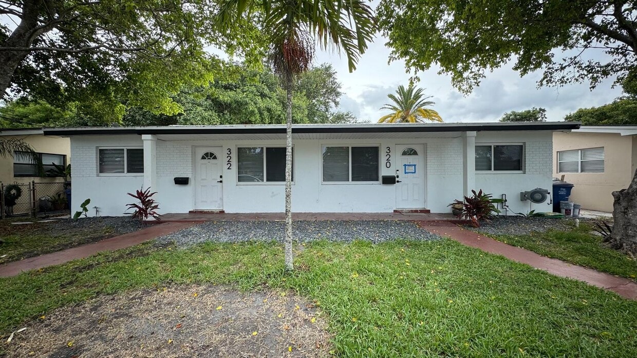 Primary Photo - 322 SW 11th Ave