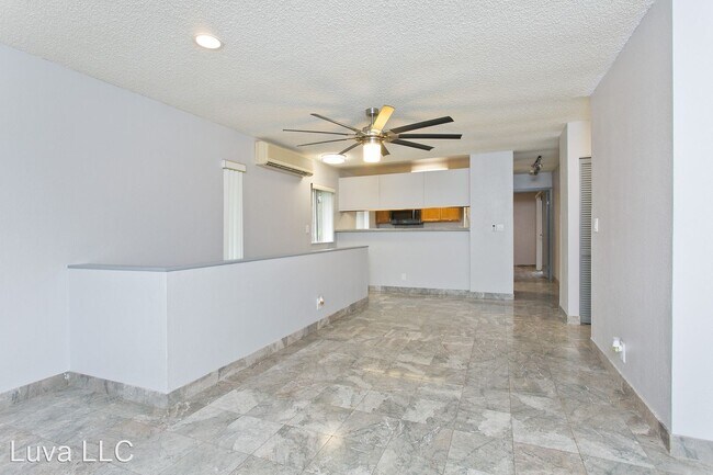 Building Photo - 3 br, 2 bath House - 164 B Kahako Street